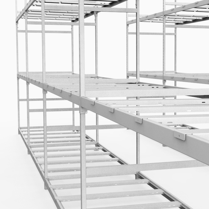 Primer plano de una estanter&#237;a blanca con niveles de almacenamiento, ilustrando una estructura robusta.