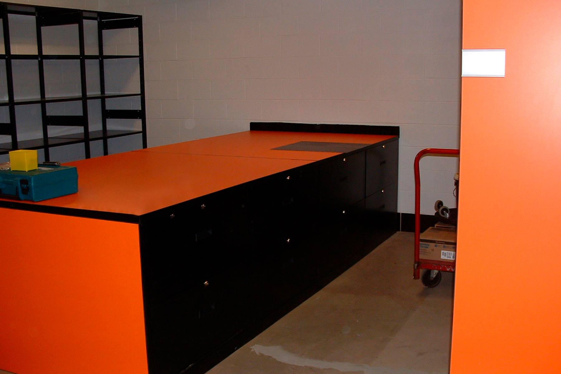 Système de stockage pour le département des sports de l'université de Princeton.