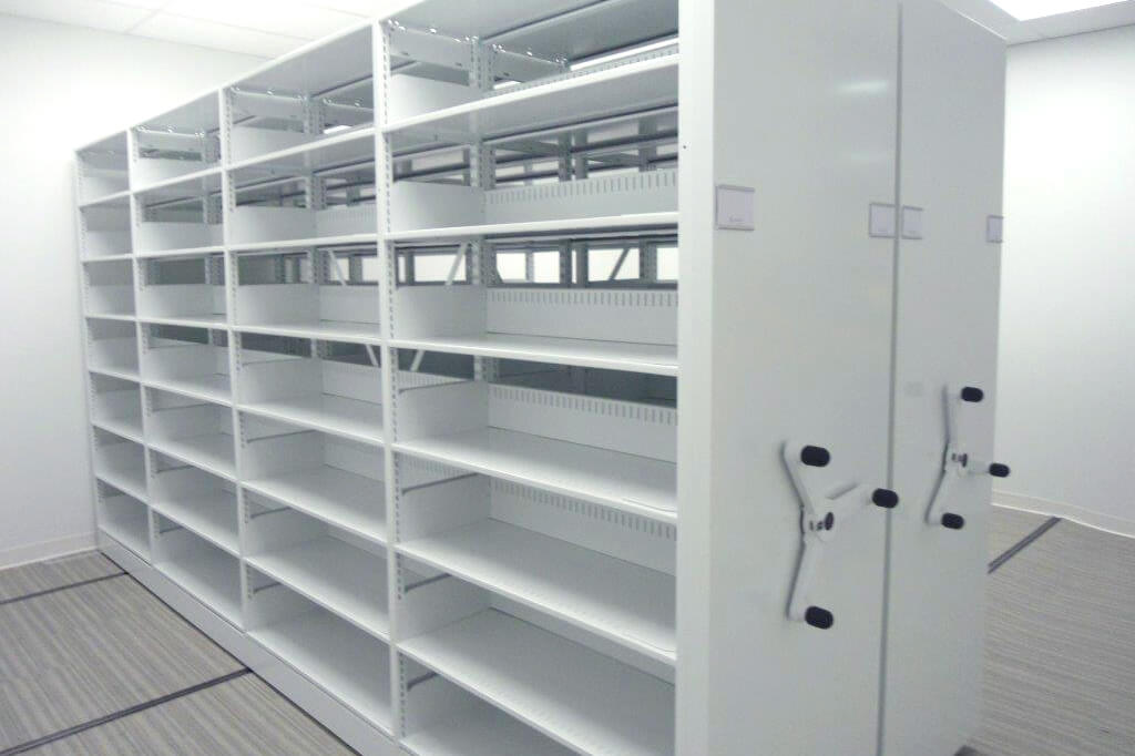 Solutions de stockage pour la pharmacie Jean Coutu.