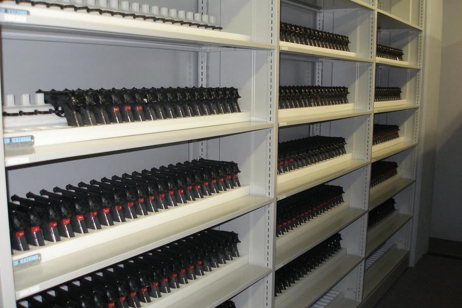 Soluci&#243;n de almacenamiento para armas, optimiza la seguridad y la organizaci&#243;n.