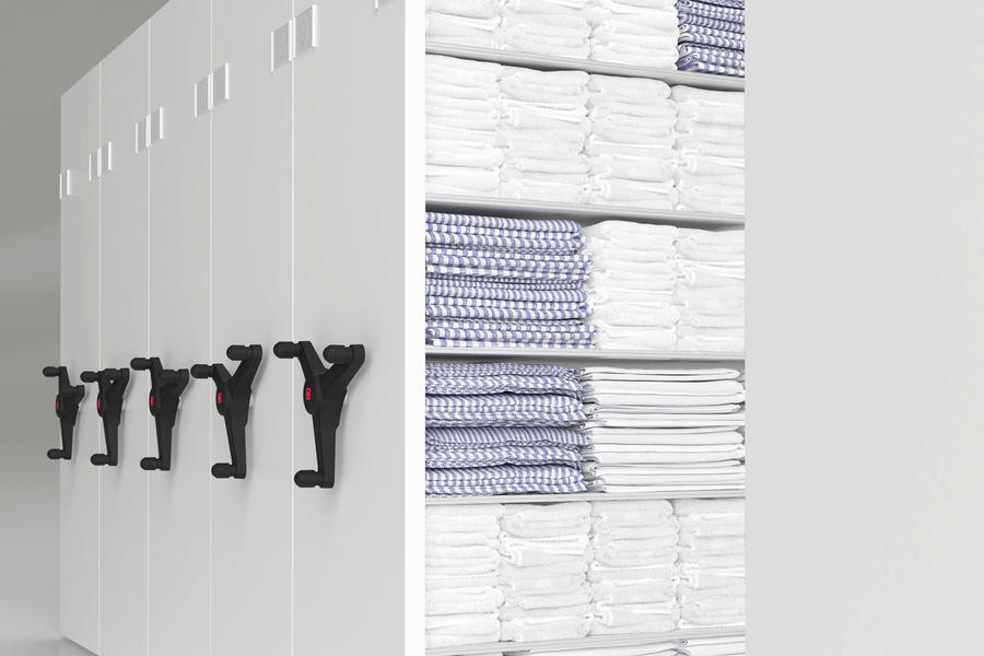 Rayonnage pour le stockage de linge en milieu hospitalier.